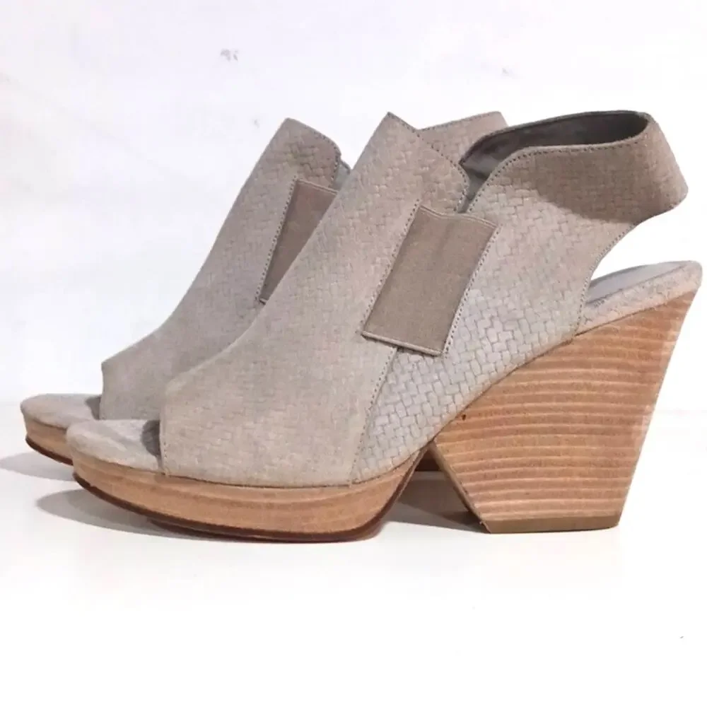Eileen Fisher Taupe Thatched Suede Wood Stacked Statement heel size 9.5